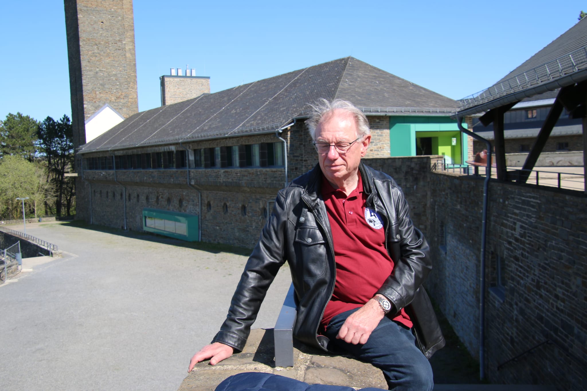 Photo from Holger Warth(46)